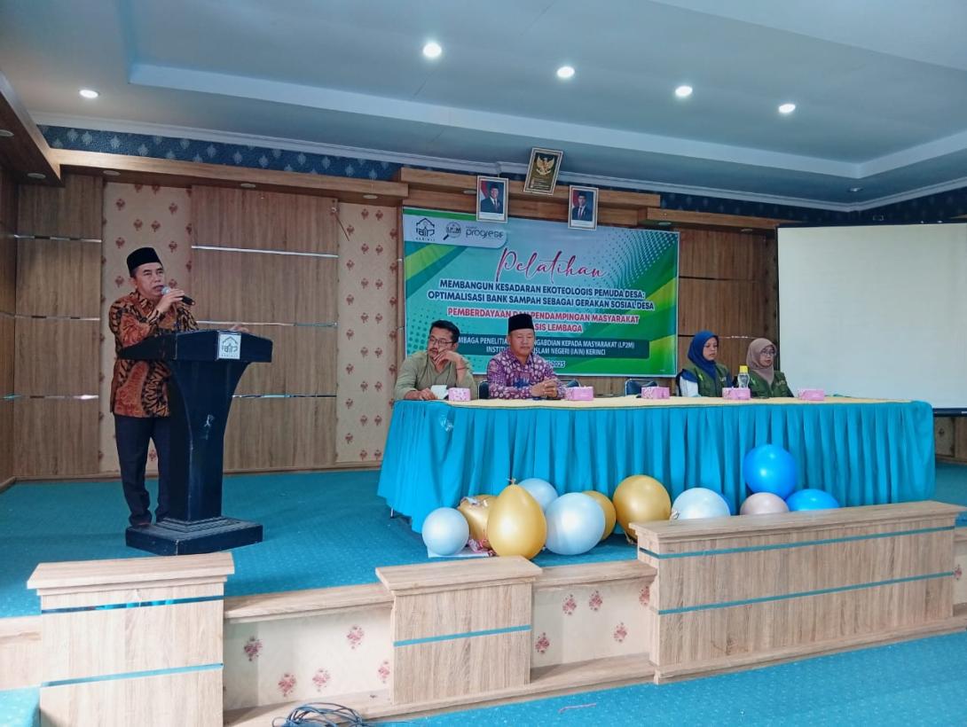 IAIN Kerinci Dorong Kesadaran Ekoteologis Generasi Muda Melalui Pelatihan Optimalisasi Bank Sampah