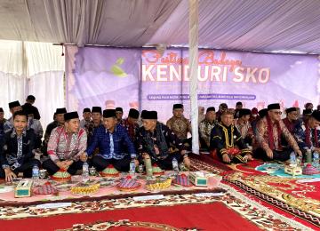 Menjaga Warisan Leluhur di Halaman Tanah Kelahiran: Rektor IAIN Kerinci Berbaur Bersama Warga dalam Kenduri Sko Lima Desa Tanjung Pauh Mudik