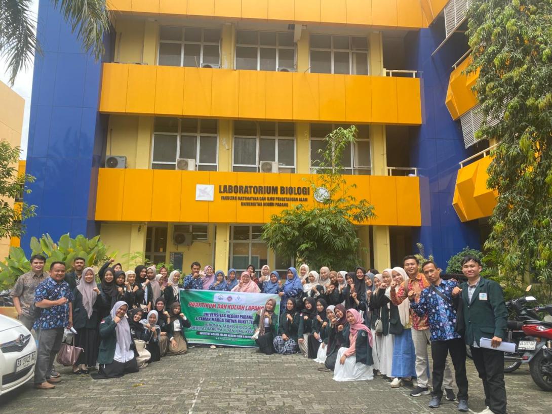 Penguatan Kompetensi Mahasiswa Biologi FTIK IAIN Kerinci melalui Kuliah Lapangan dan Visiting Lecture di UNP